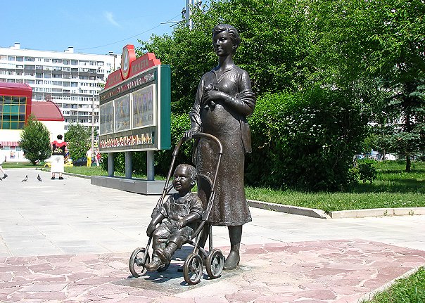 зеленоград, мама с ребенком, скульптура