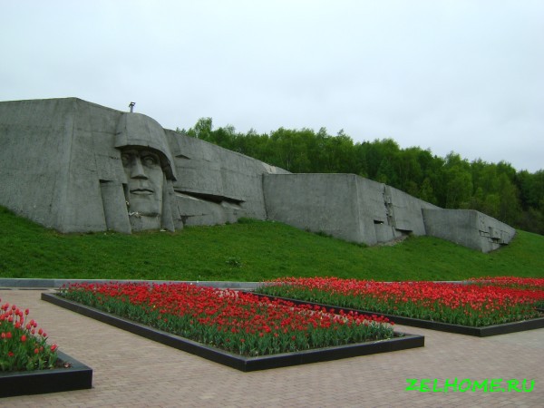 зеленоград фото - Памятник штыки на 41 километре ленинградского шоссе