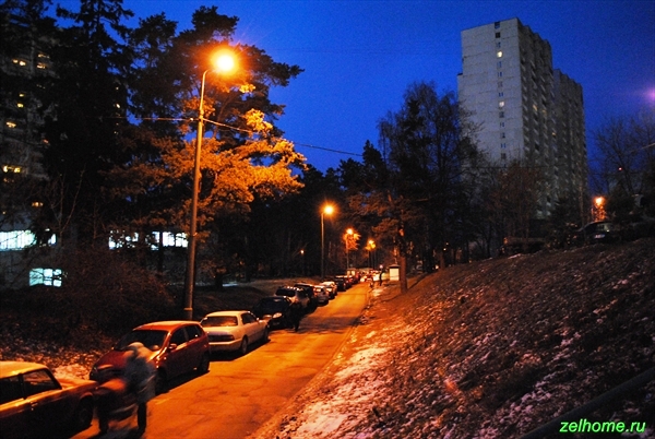 зеленоград фото - Вечерняя улица Колхозная в 10 микрорайоне