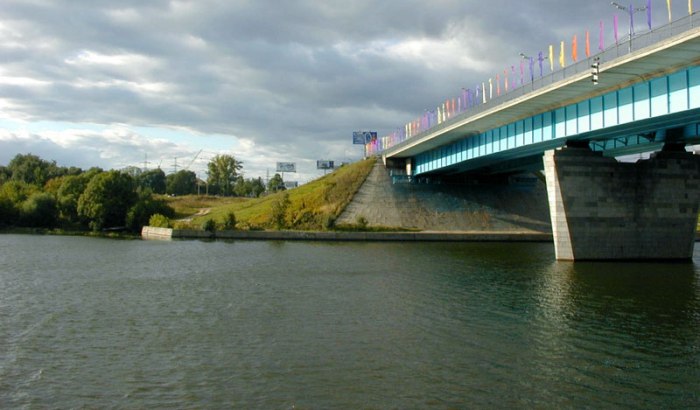 новый мост через канал имени москвы